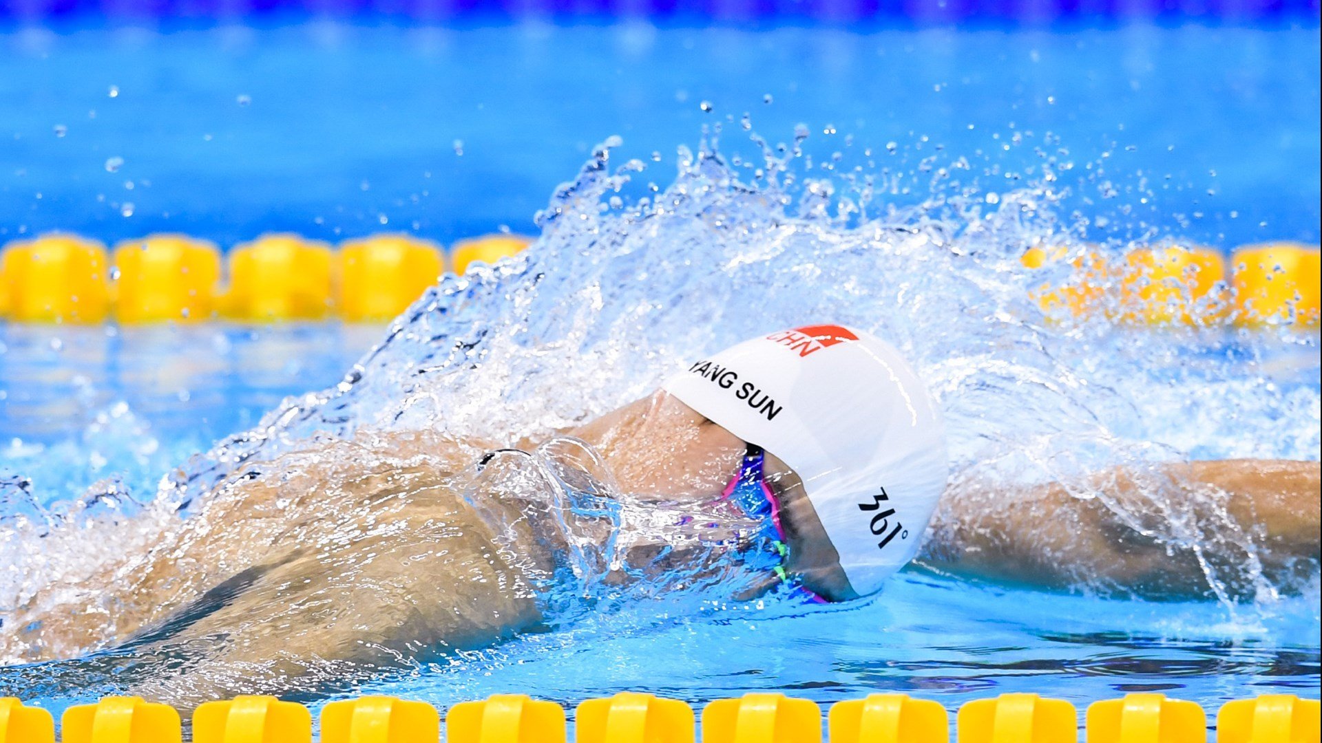 卢卡库加时封神！国际米兰绝境逆转马赛，诠释蓝黑不屈魂