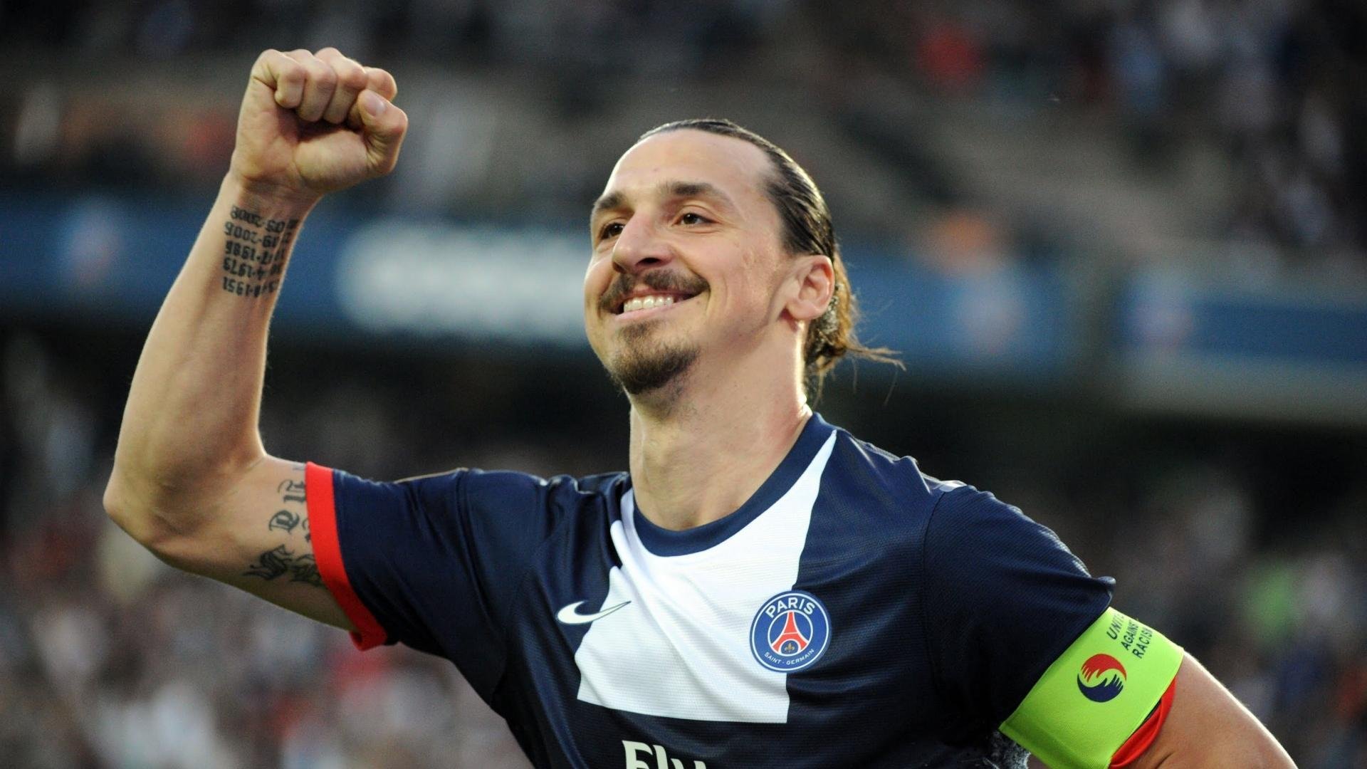 世界排名争夺战之夜，利拉德关键节点连续得分书写传奇