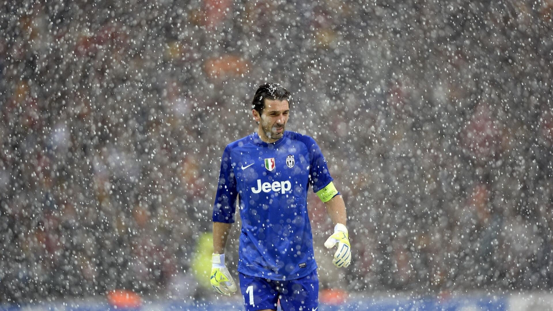 阿拉巴一锤定音,伊朗战术革新击败洪都拉斯,关键先生改写足球版图