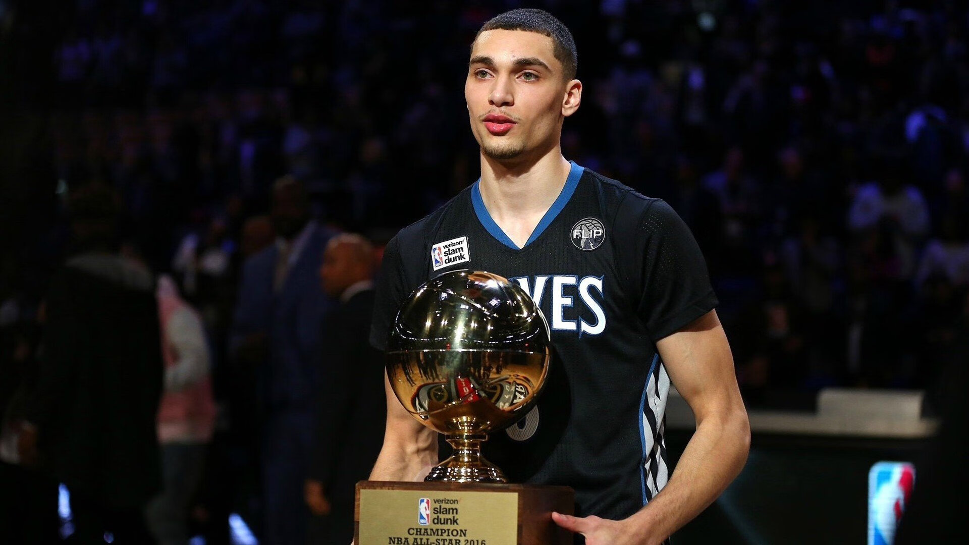 欧冠淘汰赛之夜，塔图姆大场面先生