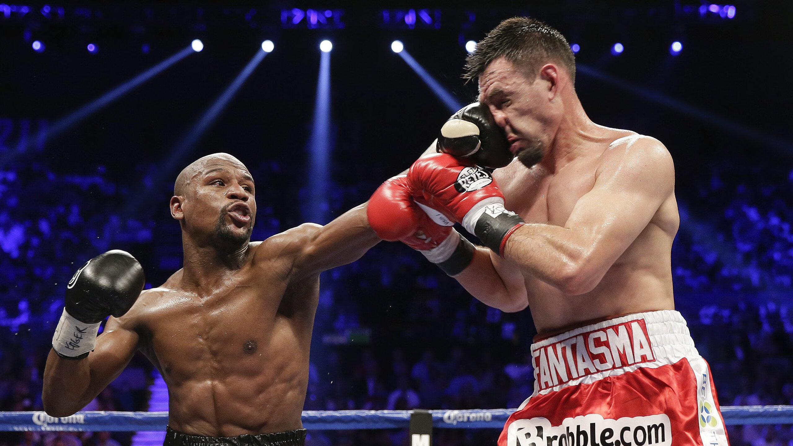 深圳队鏖战爵士，西亚卡姆统治全场，一场跨越文化的篮球对话